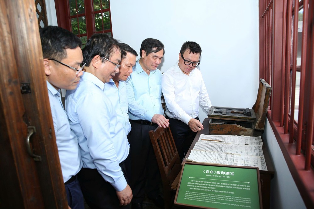 vnapotaldoancongtachoinhabaovietnamthamnoibachosanglapbaothanhnientaiquangchautrungquoc8086578-1749658149439638941658.jpg