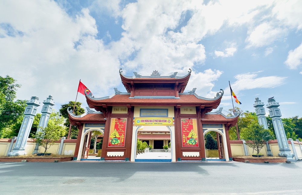Thiền viện Trúc Lâm - viên ngọc tâm linh giữa lòng Bảy Núi An Giang - Ảnh 5. Thiền viện Trúc Lâm - viên ngọc tâm linh giữa lòng Bảy Núi An Giang - Ảnh 5.