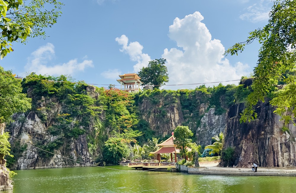 Thiền viện Trúc Lâm - viên ngọc tâm linh giữa lòng Bảy Núi An Giang - Ảnh 4. Thiền viện Trúc Lâm - viên ngọc tâm linh giữa lòng Bảy Núi An Giang - Ảnh 4.