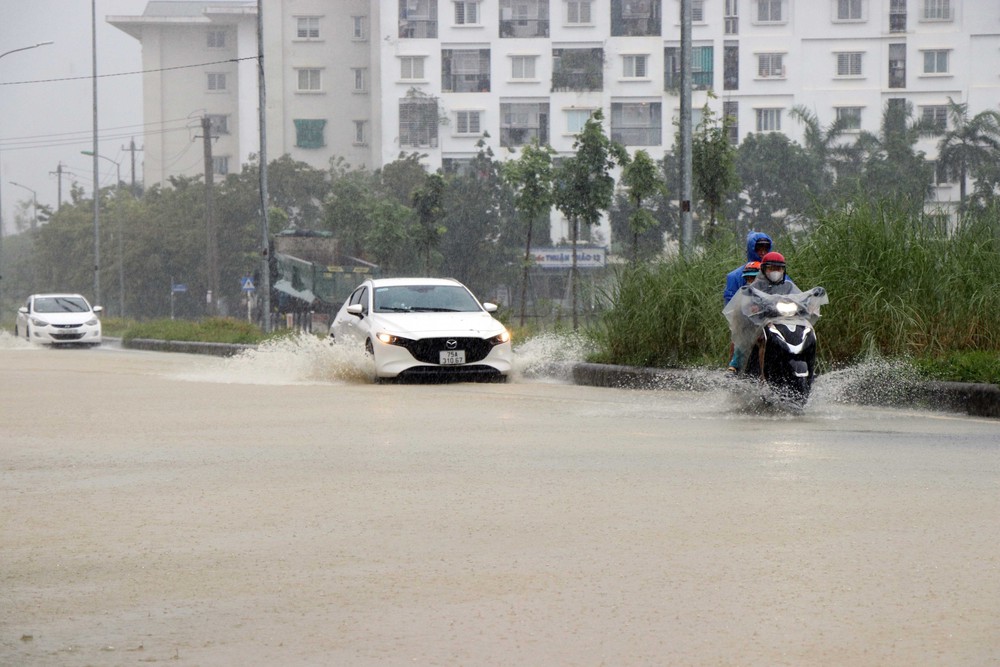 Ngày 14/6, bão số 1 có khả năng suy yếu dần - Ảnh 3.