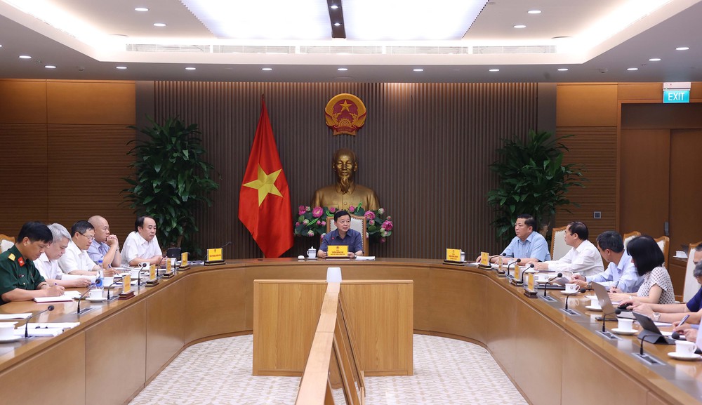 Chính phủ ban hành các Nghị định quy định về phân quyền, phân cấp; phân định thẩm quyền của chính quyền địa phương 2 cấp - Ảnh 1.