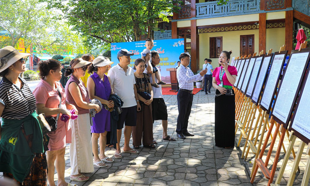 Triển lãm 33 số báo thực hiện ngay tại chiến trường Điện Biên Phủ - Ảnh 2.