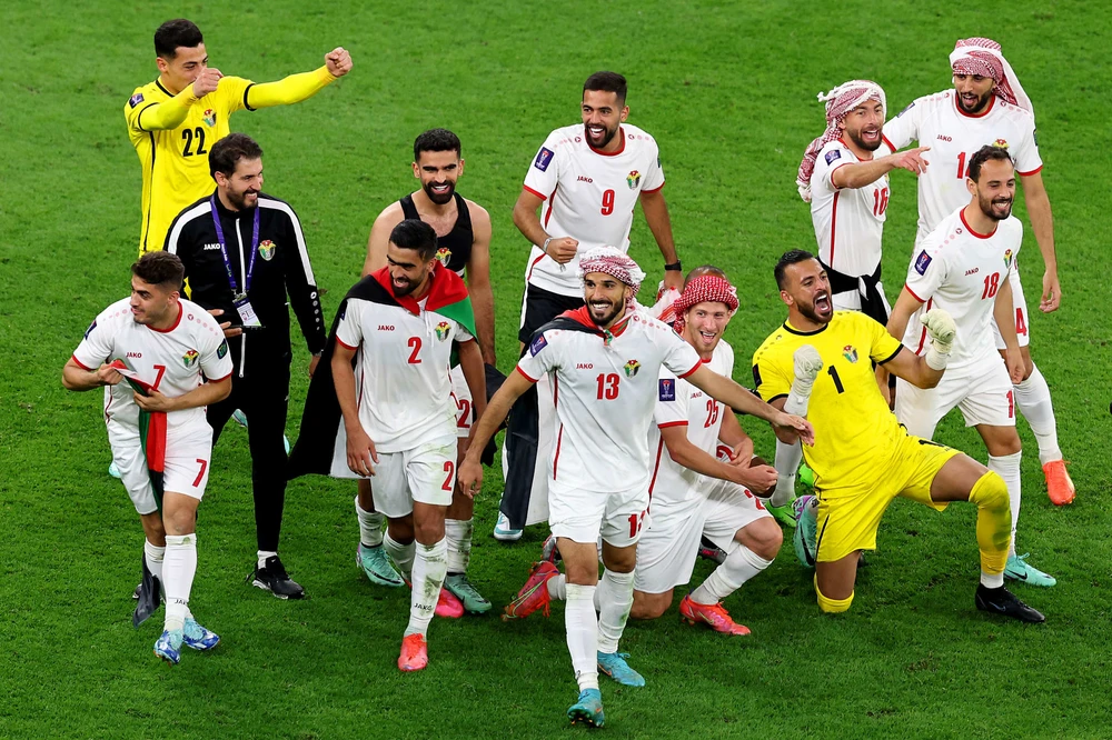 Đoạt vé dự World Cup, đội bóng từng thua tuyển Việt Nam nhận gần 300 tỷ từ FIFA - Ảnh 1.