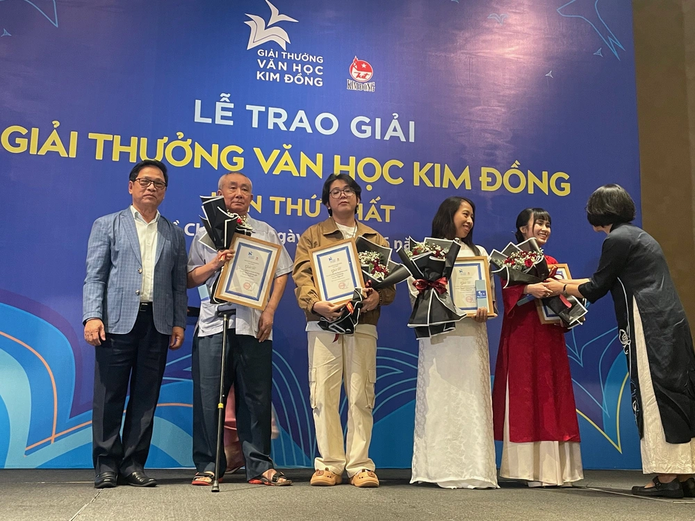 Giải Nhất Văn học Kim Đồng lần 1 sẽ hỏi người lớn cách tiêu tiền giải thưởng - Ảnh 4.