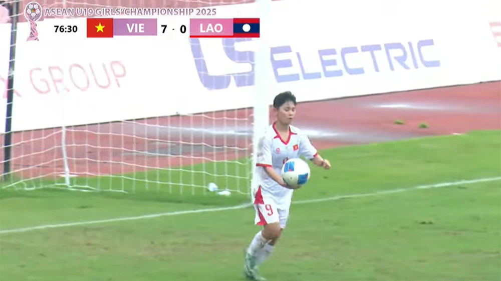 Đại thắng Lào 8-0, Việt Nam vào bán kết giải Đông Nam Á với thành tích tuyệt đối - Ảnh 1.