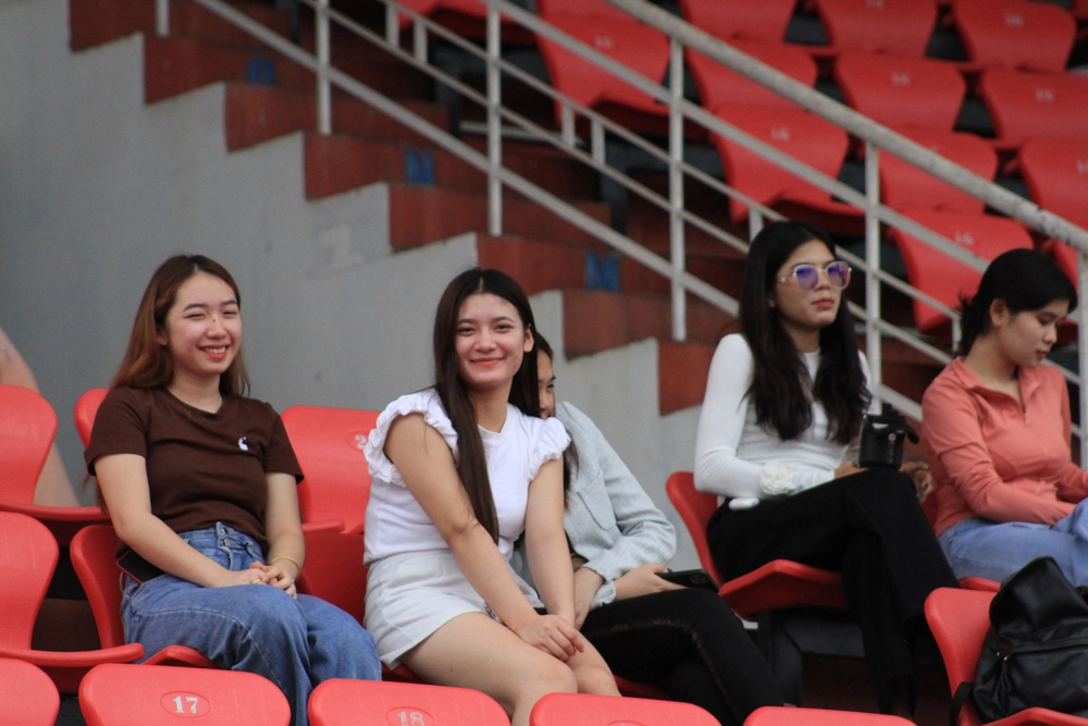 U19 Việt Nam quyết thắng U19 Indonesia để tri ân người hâm mộ - Ảnh 3.