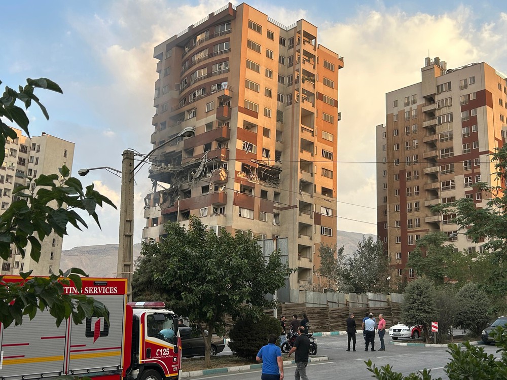 Đại sứ quán Việt Nam tại Israel khuyến cáo công dân hạn chế tối đa việc di chuyển không cần thiết - Ảnh 1.