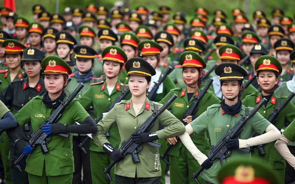 Tổ chức huấn luyện, hợp luyện các lực lượng diễu binh, diễu hành tại 5 địa điểm - Ảnh 1.