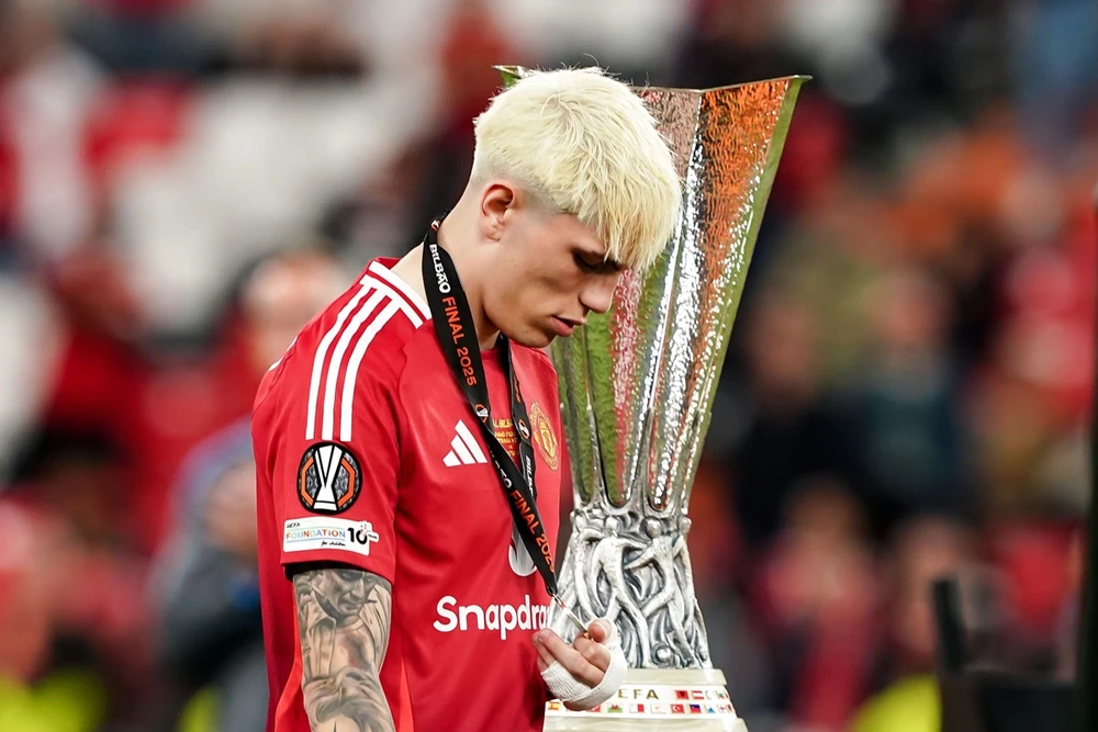 Tin chuyển nhượng hôm nay 14/6: Liverpool trả lương 20 triệu cho Wirtz; nhà vô địch Serie A đàm phán mua Garnacho - Ảnh 2.