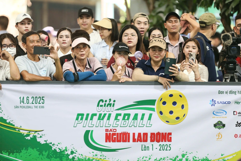 Ca sĩ Minh Hằng thu hút CĐV khi dự giải Pickleball - Ảnh 4.