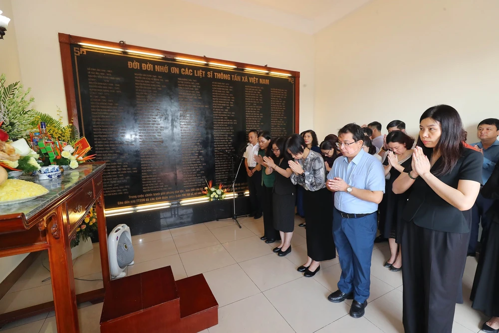 vnapotalthongtanxavietnamdanghuongtuongniemcacnhabaolietsi7504065-1749975695235362589935.jpg