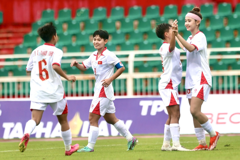 Kết quả bóng đá U19 Đông Nam Á 2025 hôm nay 16/6 - Ảnh 1. Kết quả bóng đá U19 Đông Nam Á 2025 hôm nay 16/6 - Ảnh 1.