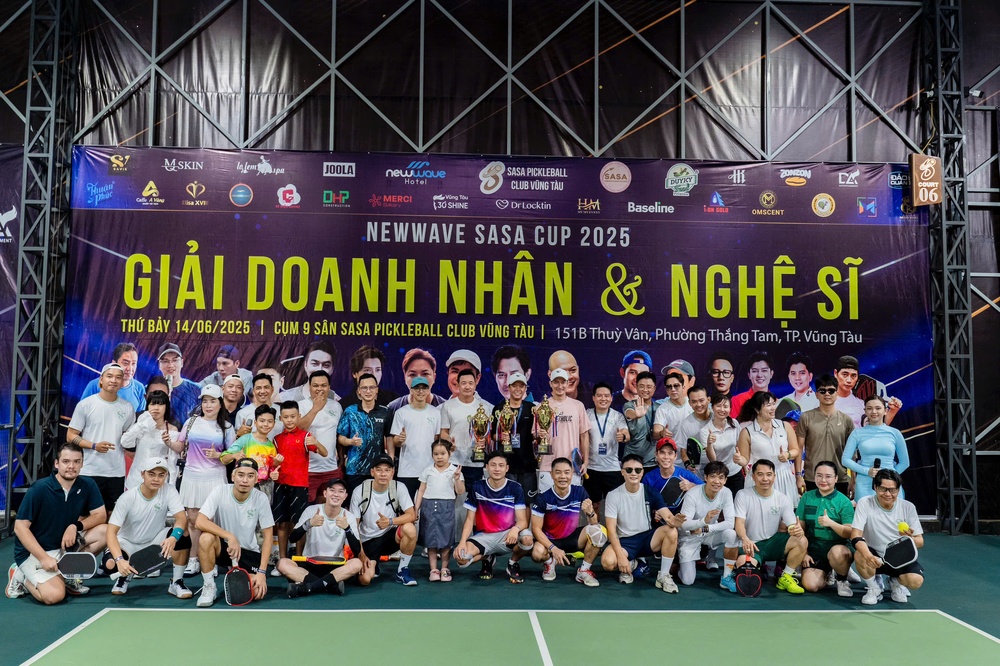 Dàn sao nghệ sĩ Hoàng Bách, Huy Khánh hút fan trong ngày hội pickleball - Ảnh 2. Dàn sao nghệ sĩ Hoàng Bách, Huy Khánh hút fan trong ngày hội pickleball - Ảnh 2.