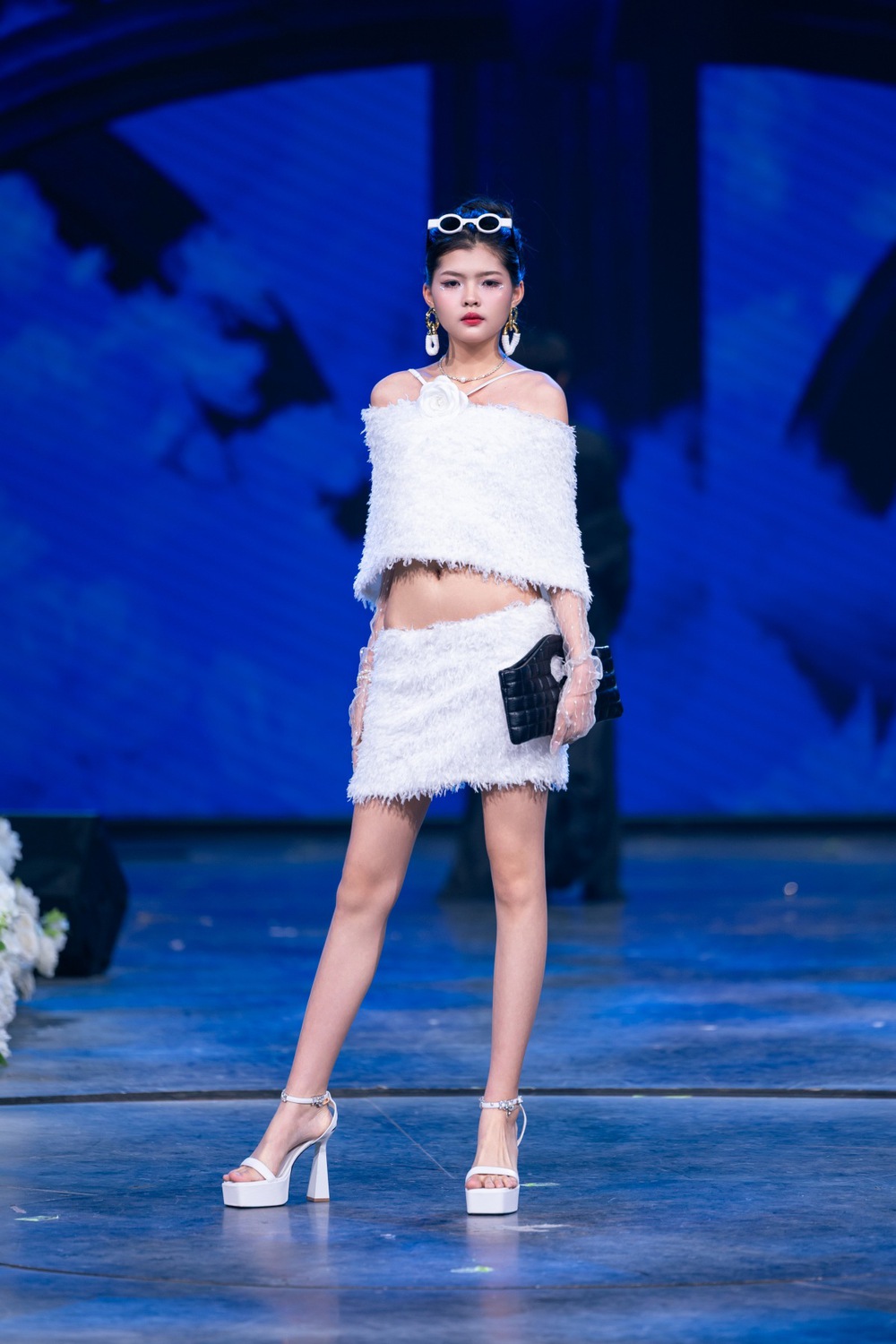 Phạm Quỳnh Anh ghi điểm với màn trình diễn ấn tượng tại Vietnam Beauty Fashion Awards 2025 - Ảnh 3.