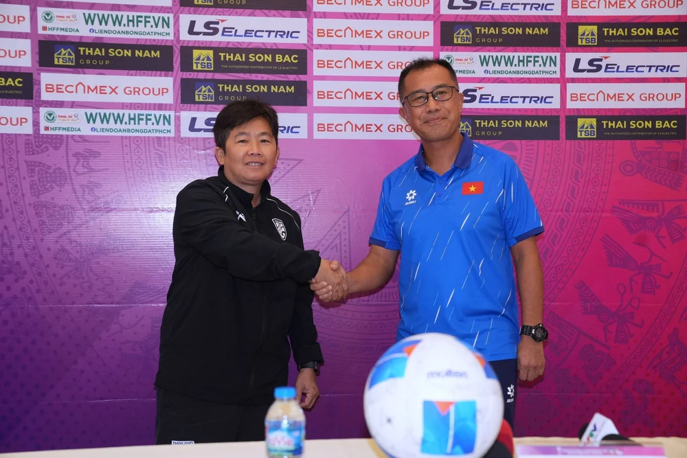 HLV Nhật Bản: 'Mục tiêu của U19 Việt Nam là chiến thắng Thái Lan' - Ảnh 1. HLV Nhật Bản: 'Mục tiêu của U19 Việt Nam là chiến thắng Thái Lan' - Ảnh 1.