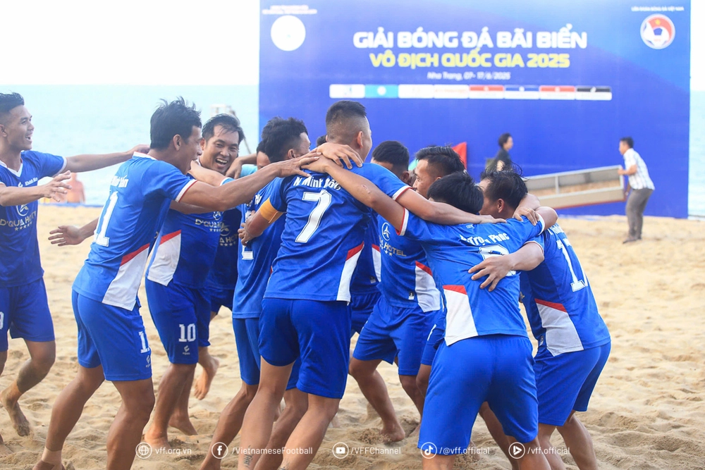 Tin nóng bóng đá Việt hôm nay 18/6: Minh Vương gia nhập đội bóng của Công Phượng với lót tay ‘khủng’ - Ảnh 3. Tin nóng bóng đá Việt hôm nay 18/6: Minh Vương gia nhập đội bóng của Công Phượng với lót tay ‘khủng’ - Ảnh 3.