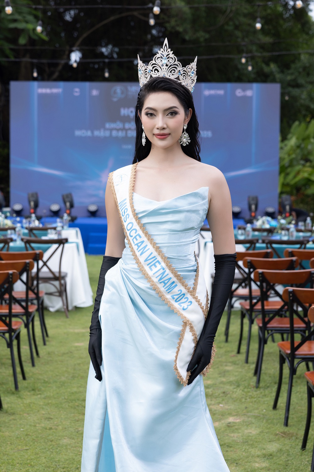 Ngân Anh, Thu Uyên rạng rỡ dự lễ khởi động Hoa hậu Đại dương Việt Nam 2025 - Ảnh 4. Ngân Anh, Thu Uyên rạng rỡ dự lễ khởi động Hoa hậu Đại dương Việt Nam 2025 - Ảnh 4.