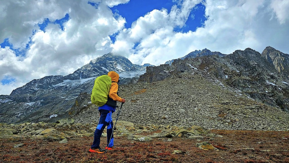 Trekking đường núi: Xu hướng "xê dịch" mới của giới trẻ - Ảnh 5. Trekking đường núi: Xu hướng "xê dịch" mới của giới trẻ - Ảnh 5.