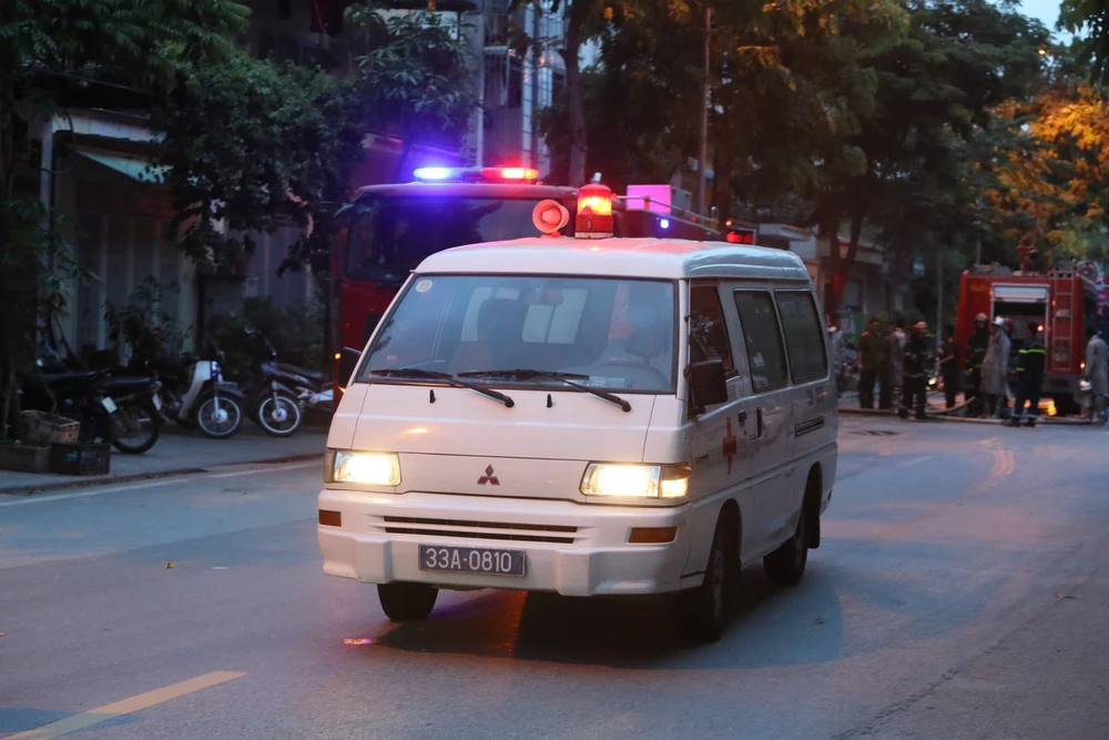 Hà Nội: Nổ lớn tại Hà Đông, 2 người tử vong - Ảnh 2. Hà Nội: Nổ lớn tại Hà Đông, 2 người tử vong - Ảnh 2.