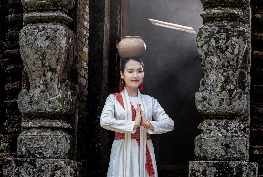 Hành trình nhiếp ảnh miền Trung: Khi đầm sen Trà Lý và văn hóa Chăm vào khung hình - Ảnh 5. Hành trình nhiếp ảnh miền Trung: Khi đầm sen Trà Lý và văn hóa Chăm vào khung hình - Ảnh 5.