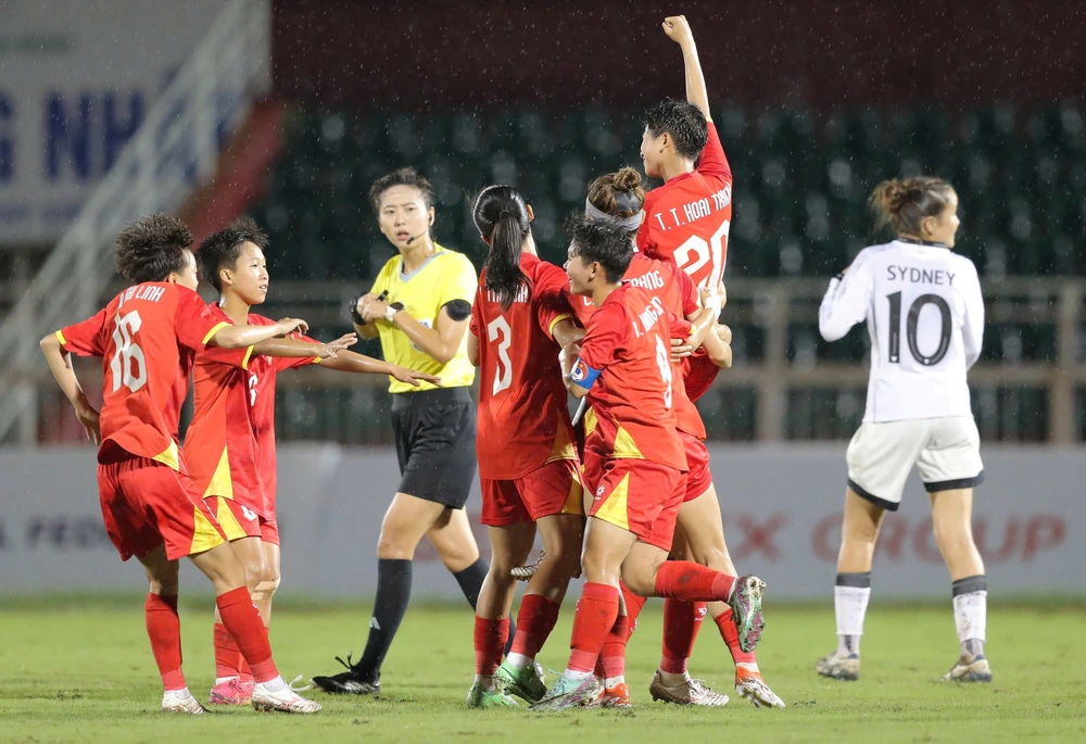 Kết quả bóng đá U19 Đông Nam Á 2025 hôm nay 18/6 - Ảnh 1. Kết quả bóng đá U19 Đông Nam Á 2025 hôm nay 18/6 - Ảnh 1.