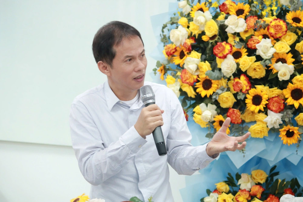 Trần Lê Khánh với những ý thơ đầy "thiền vị" - Ảnh 2. Trần Lê Khánh với những ý thơ đầy "thiền vị" - Ảnh 2.