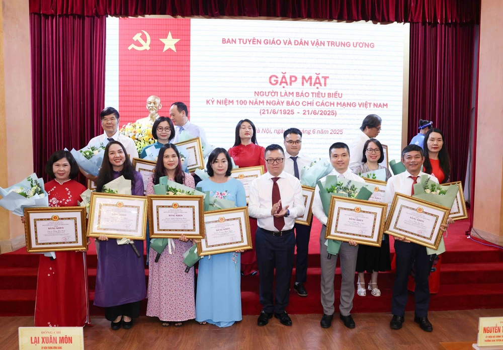 Báo chí phải xây đắp niềm tin xã hội, dẫn đường khát vọn - Ảnh 3.