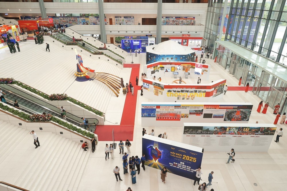 Khai mạc Hội báo toàn quốc năm 2025 - Ảnh 4. Khai mạc Hội báo toàn quốc năm 2025 - Ảnh 4.