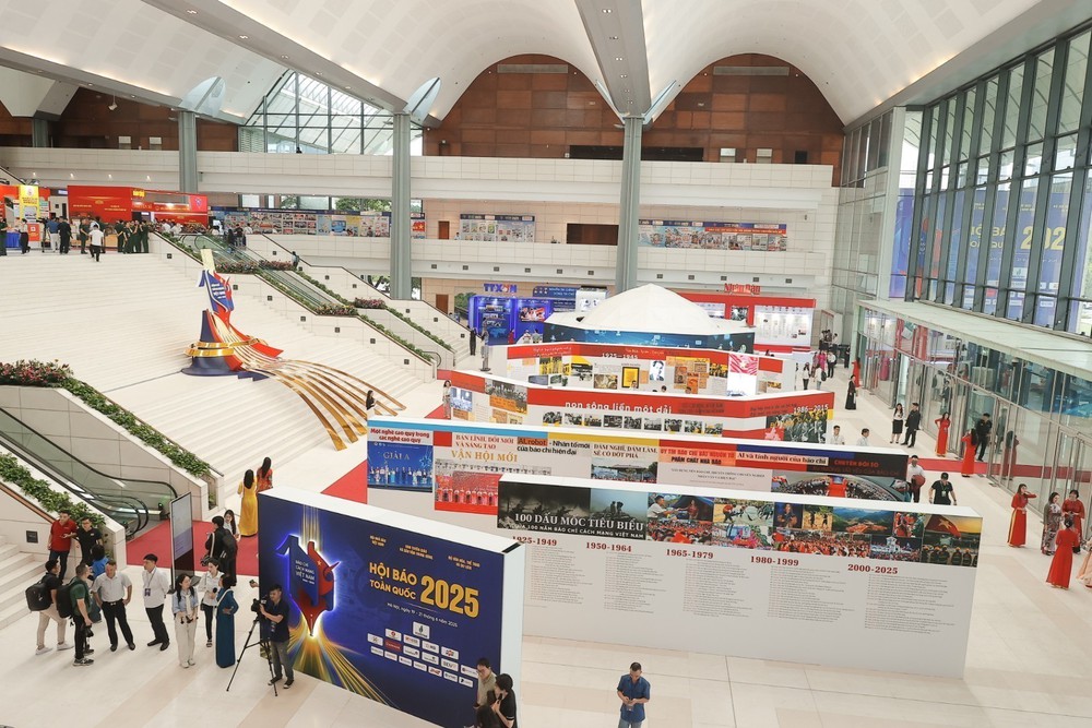 Khai mạc Hội báo toàn quốc năm 2025 - Ảnh 5. Khai mạc Hội báo toàn quốc năm 2025 - Ảnh 5.