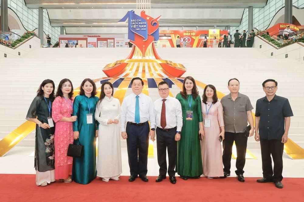 Khai mạc Hội báo toàn quốc năm 2025 - Ảnh 3. Khai mạc Hội báo toàn quốc năm 2025 - Ảnh 3.