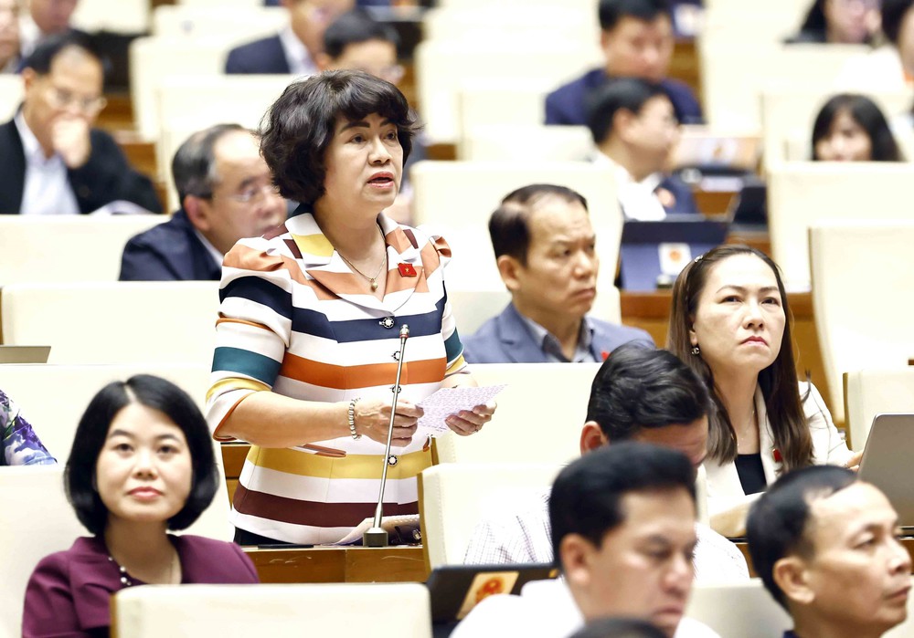 Bộ trưởng Bộ Giáo dục và Đào tạo: Không phải cứ có nhu cầu học thêm là dạy thêm kiến thức cũ - Ảnh 2. Bộ trưởng Bộ Giáo dục và Đào tạo: Không phải cứ có nhu cầu học thêm là dạy thêm kiến thức cũ - Ảnh 2.