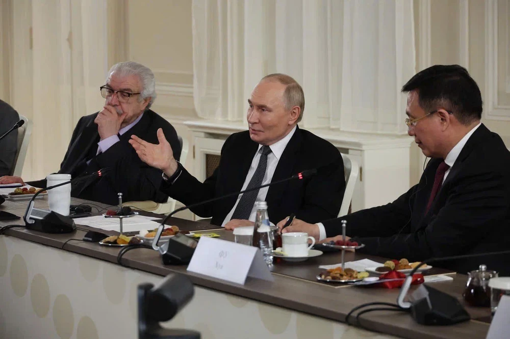 Tổng thống LB Nga V. Putin trả lời phỏng vấn Tổng Giám đốc TTXVN: Hợp tác với Việt Nam có nhiều điểm sáng - Ảnh 2. Tổng thống LB Nga V. Putin trả lời phỏng vấn Tổng Giám đốc TTXVN: Hợp tác với Việt Nam có nhiều điểm sáng - Ảnh 2.