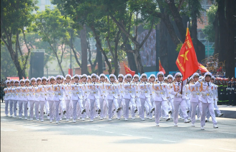 Lần đầu tiên có các lực lượng tham gia diễu binh trên biển dịp Quốc khánh 2/9 - Ảnh 3. Lần đầu tiên có các lực lượng tham gia diễu binh trên biển dịp Quốc khánh 2/9 - Ảnh 3.