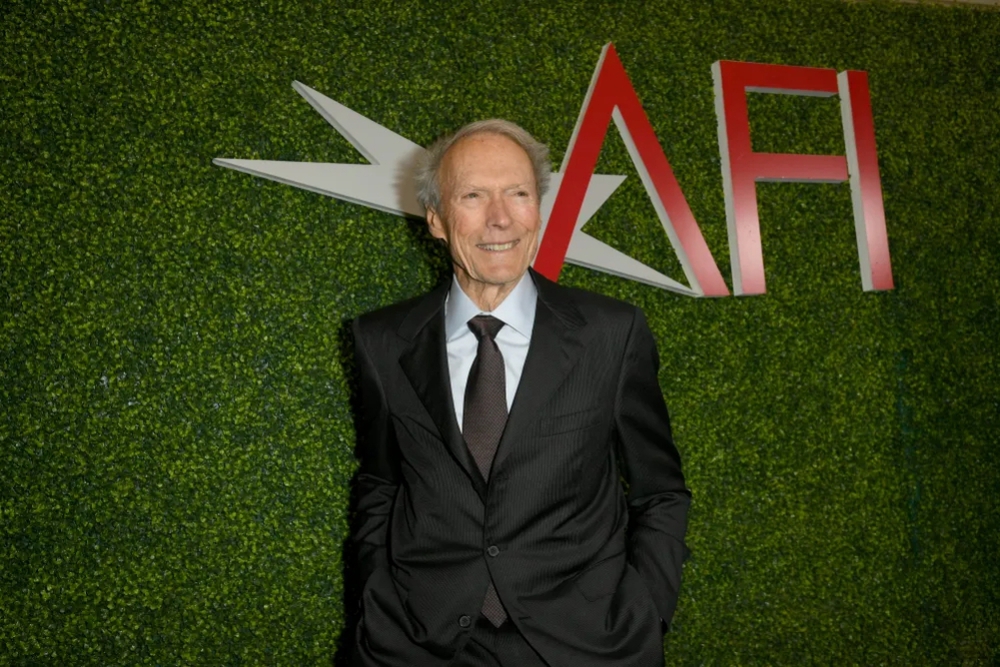 Clint Eastwood ở tuổi 95: Biểu tượng của sự sáng tạo trước làn sóng &quot;tái chế&quot; ở Hollywood - Ảnh 1.