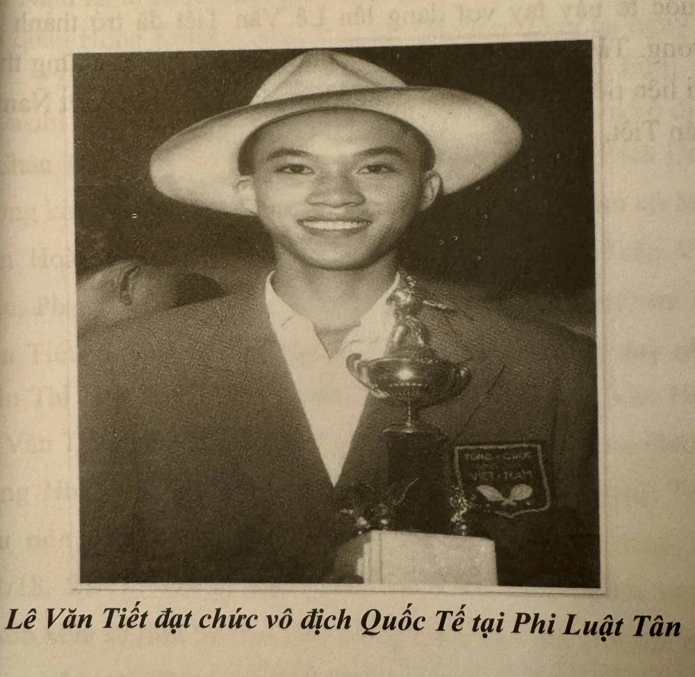 Vĩnh biệt 'Kỳ quan bóng bàn thế giới' của Việt Nam, huyền thoại Lê Văn Tiết - Ảnh 1.