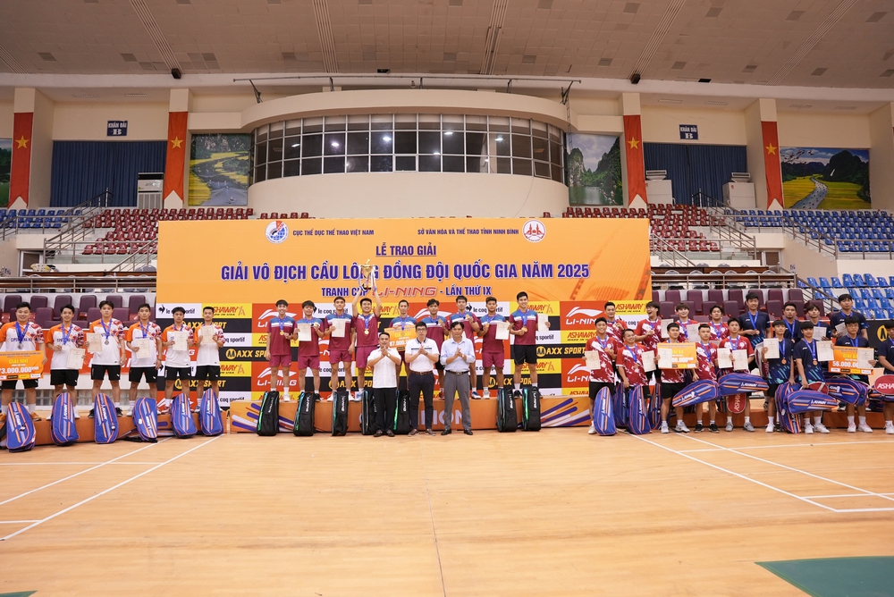Khép lại Giải vô địch cầu lông đồng đội quốc gia năm 2025 - Tranh cúp Li-Ning - Lần thứ IX: Vinh danh những nhà vô địch xứng đáng - Ảnh 1.