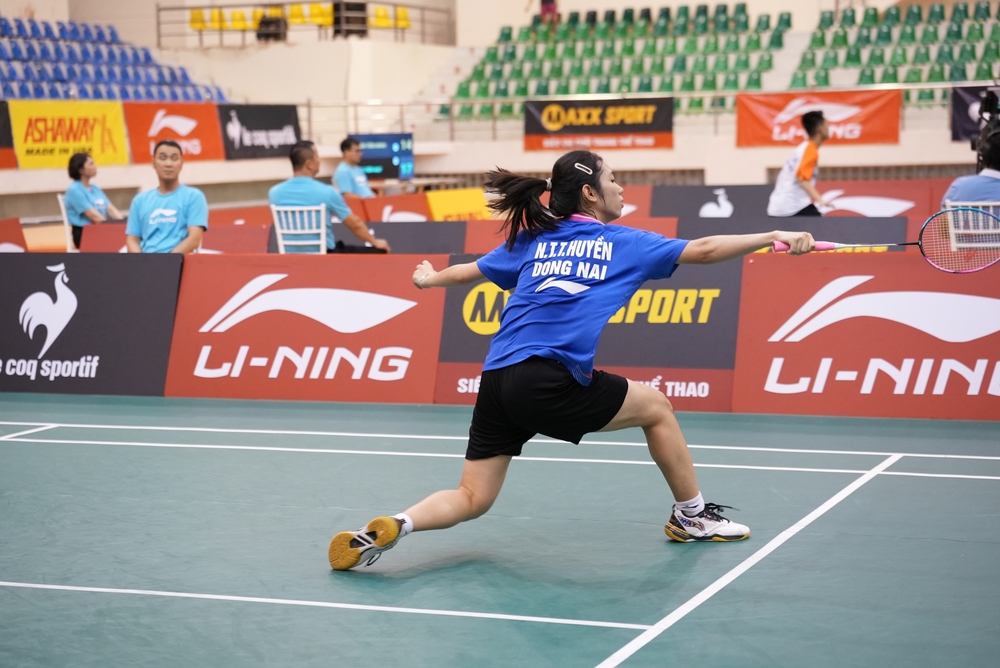 Khép lại Giải vô địch cầu lông đồng đội quốc gia năm 2025 - Tranh cúp Li-Ning - Lần thứ IX: Vinh danh những nhà vô địch xứng đáng - Ảnh 4.