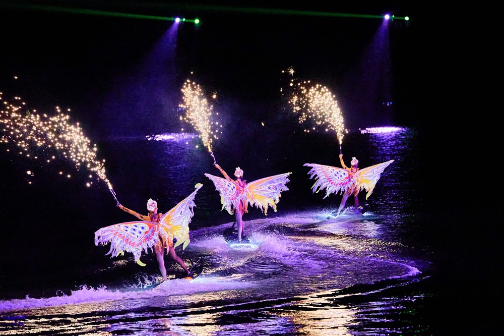 &quot;Kỳ tích&quot; du lịch Cát Bà: Show diễn 2 kỷ lục thế giới và hệ sinh thái du lịch chưa từng có - Ảnh 5.