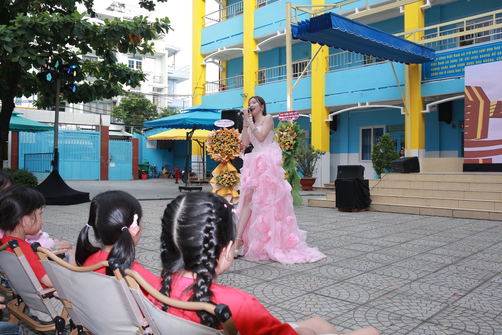 Nhạc sĩ, ca sĩ Satila Hồng Vịnh có &quot;quà&quot; cho thiếu nhi - Ảnh 1.