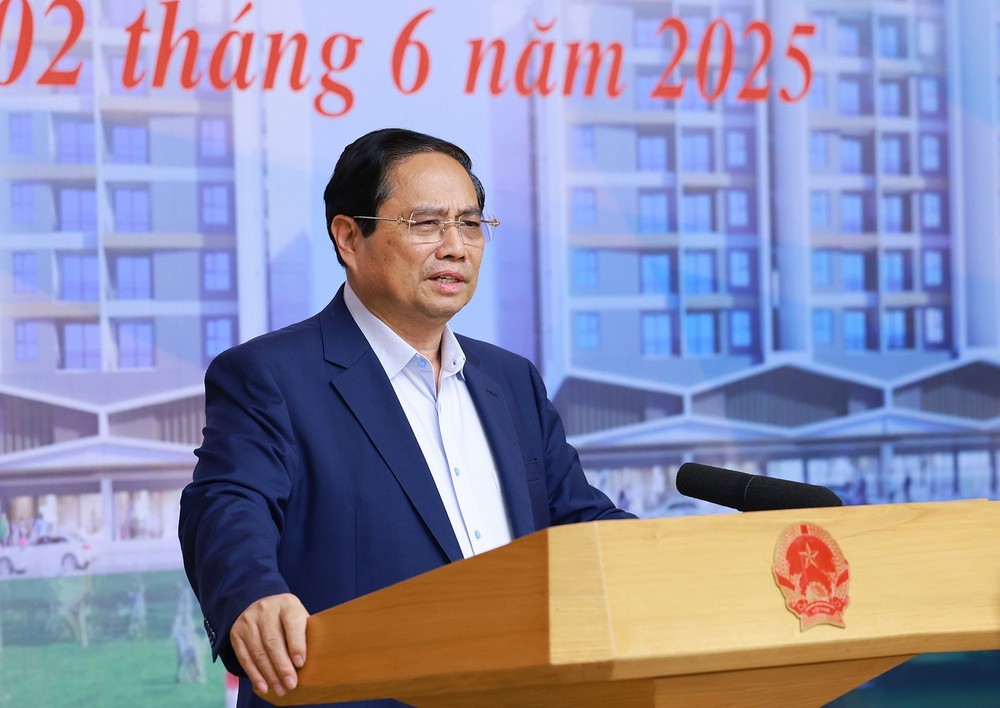 Thủ tướng Phạm Minh Chính: Không để bất cứ tổ chức, cá nhân nào trục lợi từ chính sách về nhà ở xã hội - Ảnh 2.