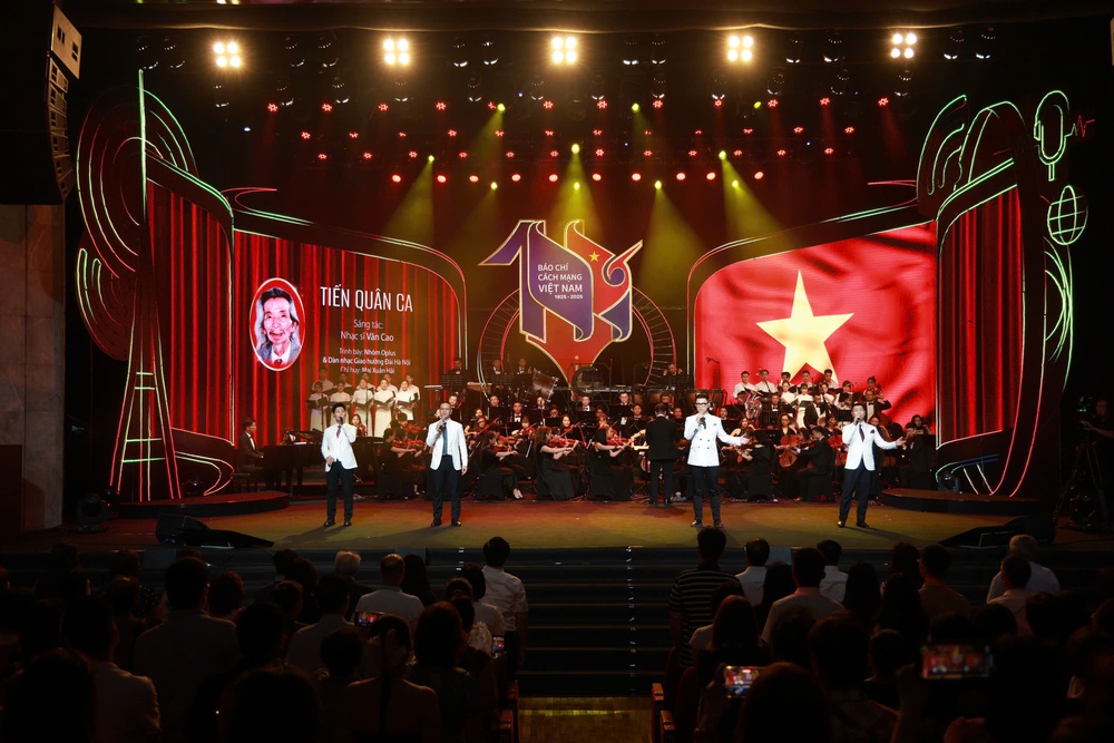 Võ Hạ Trâm, Hương Tràm hòa giọng trong chương trình kỷ niệm 100 năm Báo chí Cách mạng của Đài Hà Nội - Ảnh 1. Võ Hạ Trâm, Hương Tràm hòa giọng trong chương trình kỷ niệm 100 năm Báo chí Cách mạng của Đài Hà Nội - Ảnh 1.