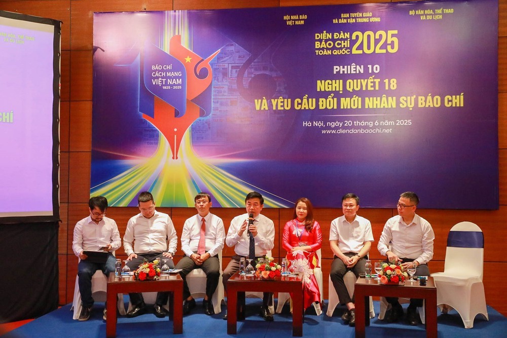 Hội báo toàn quốc 2025: Nghị quyết 18 và yêu cầu đổi mới nhân sự báo chí - Ảnh 1. Hội báo toàn quốc 2025: Nghị quyết 18 và yêu cầu đổi mới nhân sự báo chí - Ảnh 1.