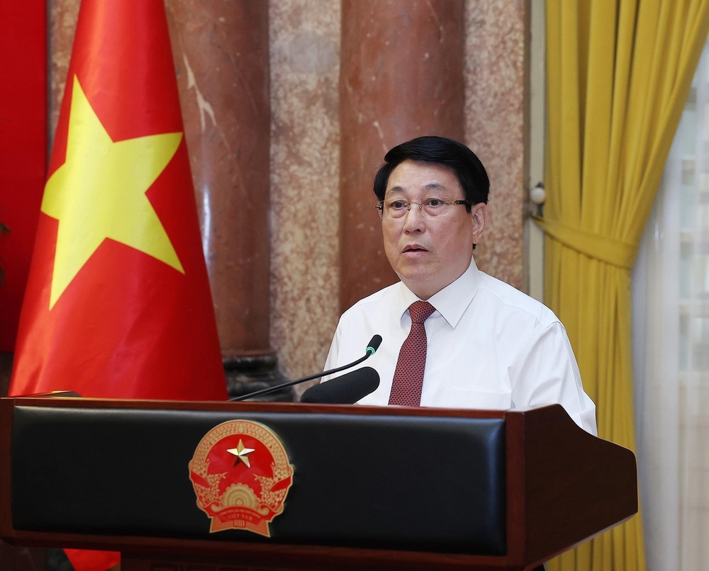 Chủ tịch nước Lương Cường gặp mặt các nhà báo tiêu biểu toàn quốc - Ảnh 2. Chủ tịch nước Lương Cường gặp mặt các nhà báo tiêu biểu toàn quốc - Ảnh 2.