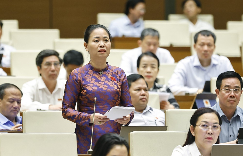 Kỳ họp thứ 9, Quốc hội khóa XV: Không để đầu cơ, trục lợi giá nhà, đất sau sáp nhập tỉnh, thành - Ảnh 4. Kỳ họp thứ 9, Quốc hội khóa XV: Không để đầu cơ, trục lợi giá nhà, đất sau sáp nhập tỉnh, thành - Ảnh 4.