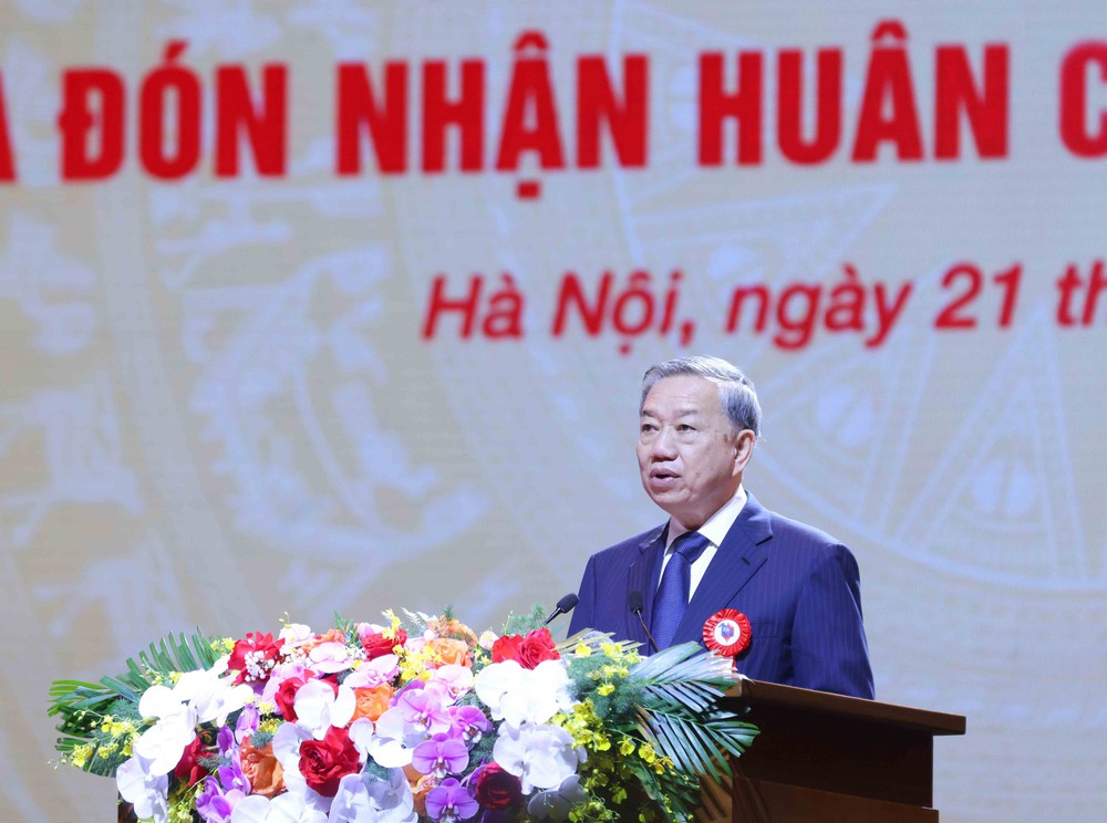 Lễ kỷ niệm 100 năm ngày Báo chí cách mạng Việt Nam - Ảnh 6. Lễ kỷ niệm 100 năm ngày Báo chí cách mạng Việt Nam - Ảnh 6.