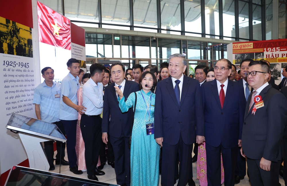Tổng Bí thư Tô Lâm dự Lễ kỷ niệm 100 năm Ngày Báo chí cách mạng Việt Nam - Ảnh 7.