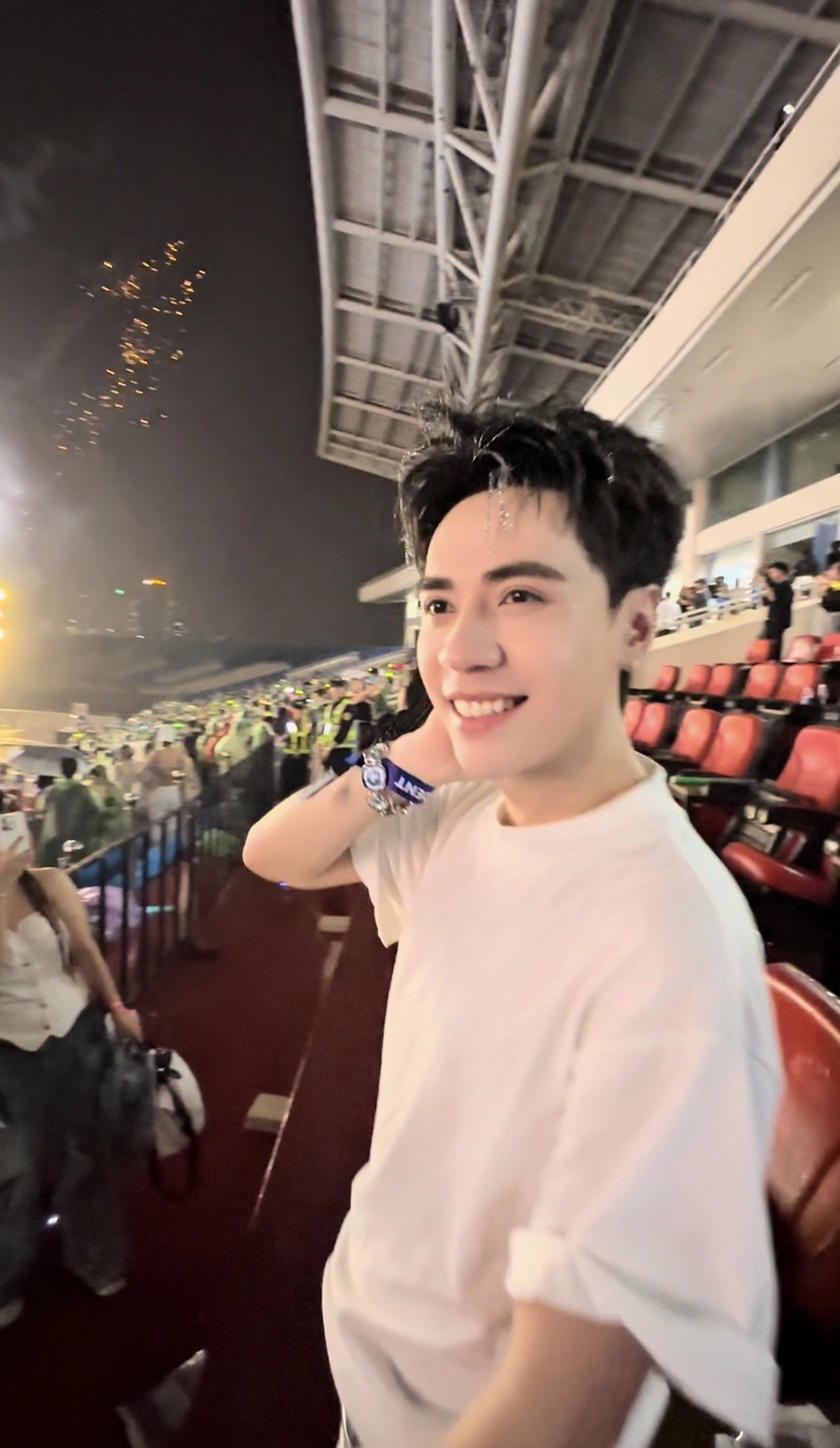 Quang Hùng MasterD diễn chung sân khấu với G-Dragon làm fan tự hào - Ảnh 2.