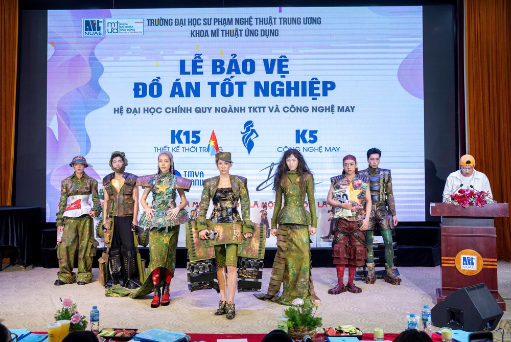 Sinh viên 2K3 gây ấn tượng với BST thời trang lấy cảm hứng từ tinh thần dân tộc  - Ảnh 1.