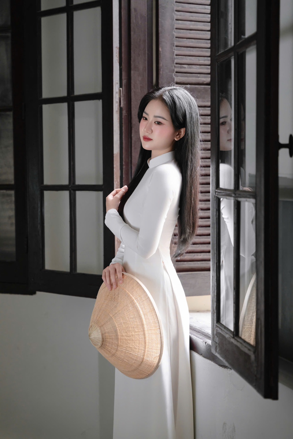 Người đẹp Trần Thị Uyên và mùa hè &quot;chạy deadline&quot; cùng Miss Earth Vietnam 2025 - Ảnh 7.