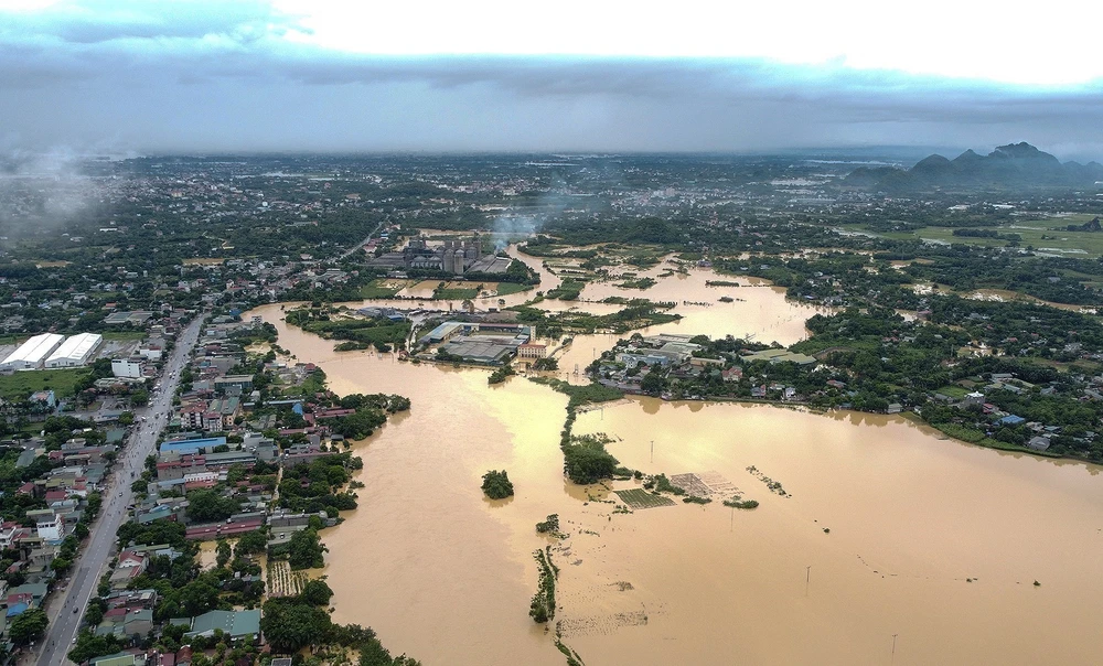 Chủ động ứng phó thiên tai trong thời gian tổ chức thi tốt nghiệp Trung học Phổ thông 2025 - Ảnh 1. Chủ động ứng phó thiên tai trong thời gian tổ chức thi tốt nghiệp Trung học Phổ thông 2025 - Ảnh 1.